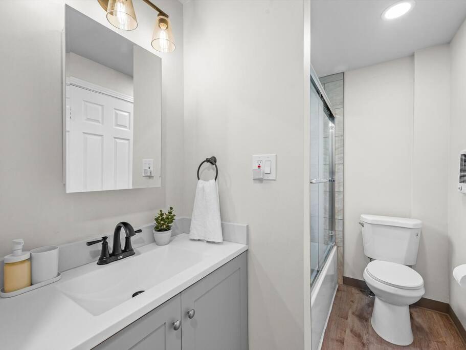 Bloomfield, Pittsburgh Large And Accessible 3 Bedroom Apr With Free Parking ภายนอก รูปภาพ